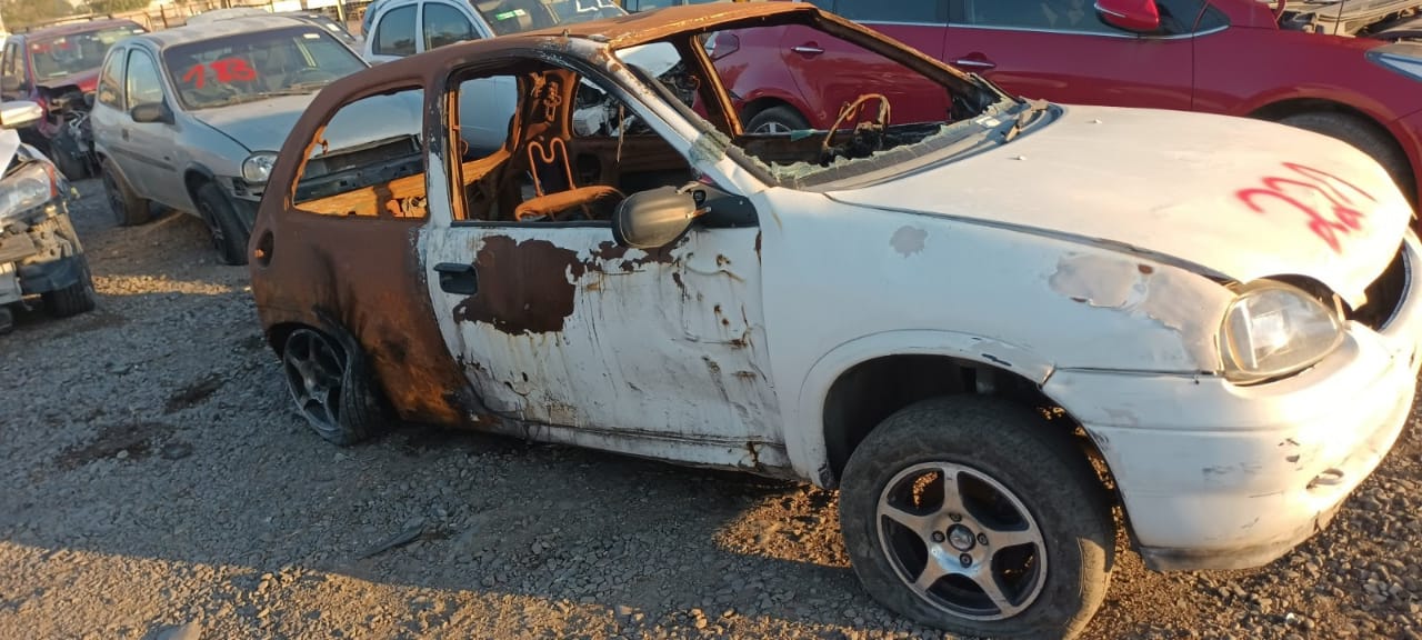  Chevrolet CORSA 1995    EN DESARME